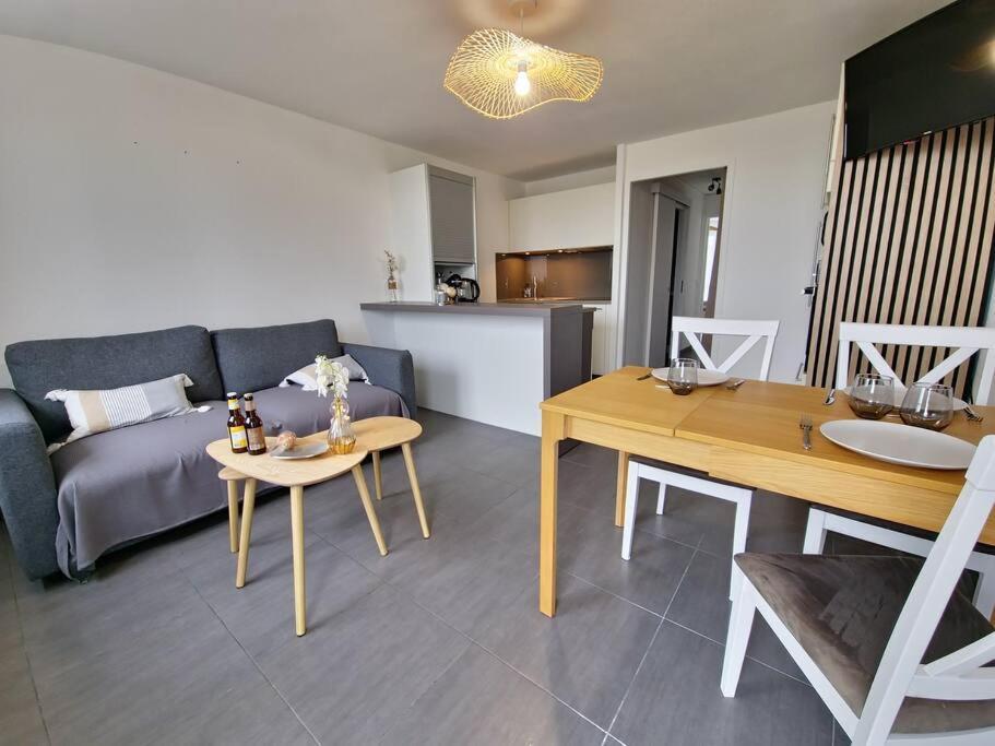 La Du Port, Cosy, Vue Mer, A 100m Apartment